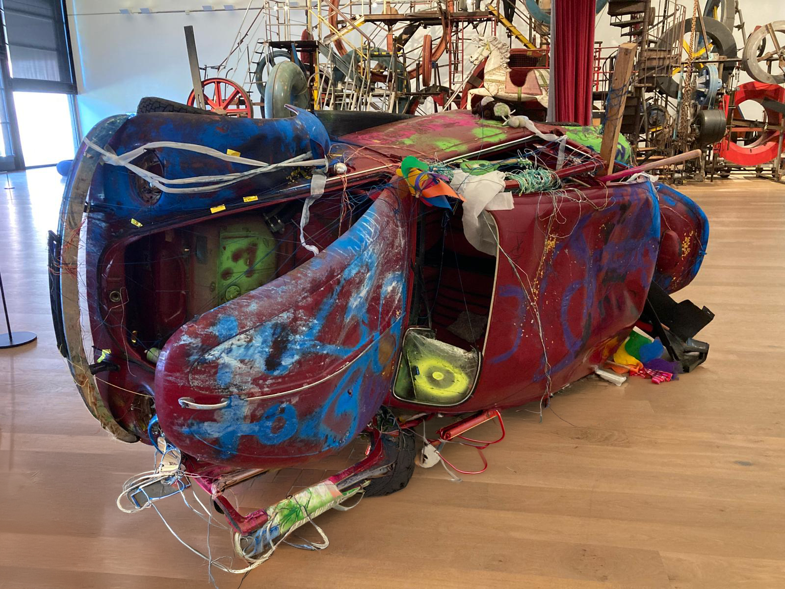Seitliche Ansicht des verwandelten VW Käfers